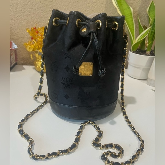 MCM SMALL VINTAGE BLACK DRAWSTRING BAG